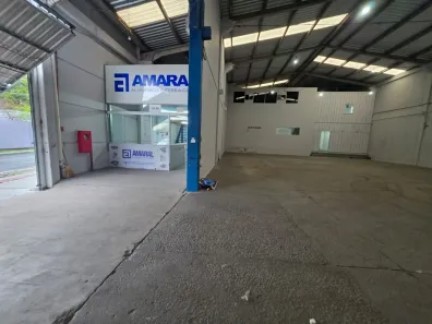 Galpão/Depósito/Armazém para alugar, 550m² no Municípios, Balneário Camboriú