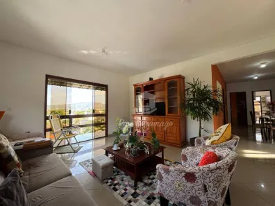 Casa com 3 Quartos à venda, 180m² no Camboinhas, Niterói