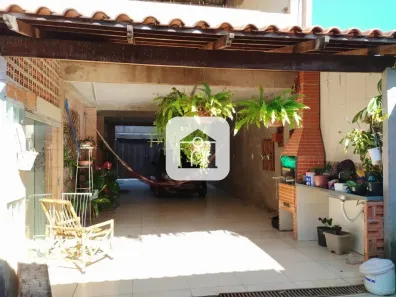 Sobrado com 3 Quartos à venda, 280m² no Cidade Jardim, Uberlândia