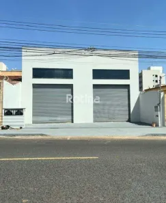 Ponto Comercial para alugar, 136m² no Santa Mônica, Uberlândia