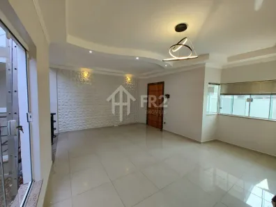 Sobrado com 3 Quartos à venda, 207m² no Parque Novo Mundo, Americana