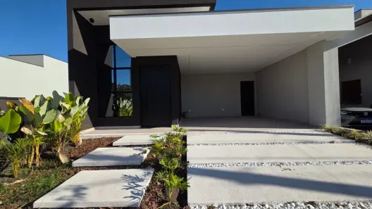 Casa de Condomínio com 3 Quartos à venda, 200m² no Jardim Jacinto, Jacareí