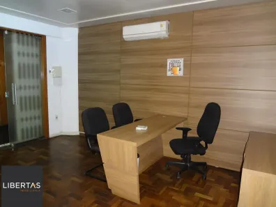 Sala Comercial com 4 Quartos à venda, 79m² no Centro Histórico, Porto Alegre