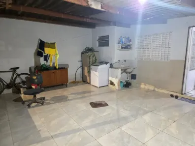 Casa com 1 Quarto à venda, 150m² no Recanto das Emas, Brasília
