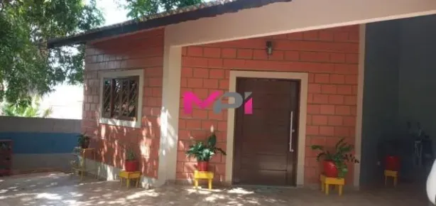 Fazenda/Sítio com 3 Quartos à venda, 196m² no Monterrey, Louveira