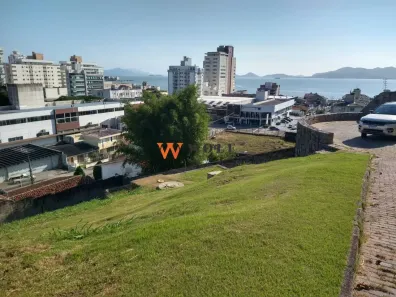 Lote/Terreno à venda, 597m² no Estreito, Florianópolis