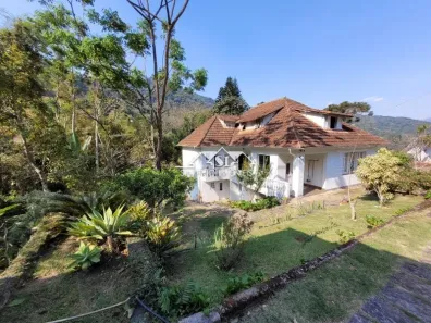 Casa com 5 Quartos à venda, 200m² no Mosela, Petrópolis
