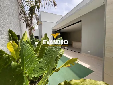 Casa de Condomínio com 3 Quartos à venda, 307m² no Condomínio Belvedere II, Cuiabá