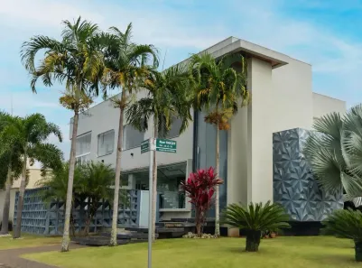 Casa de Condomínio com 4 Quartos para alugar, 410m² no Fazenda Vau das Pombas, Goiânia