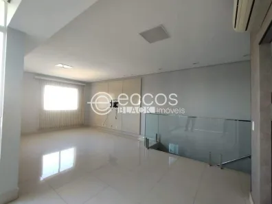 Apartamento com 4 Quartos para alugar, 180m² no Tibery, Uberlândia