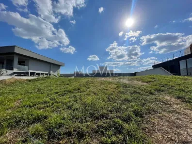 à venda, 877m² no Condomínio Reserva do Paratehy, São José dos Campos