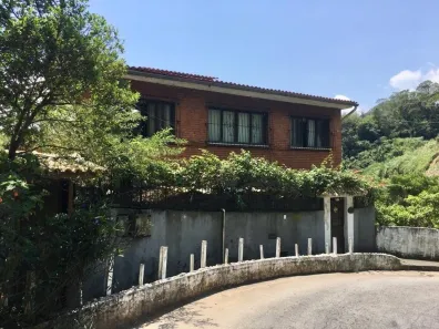 Casa com 3 Quartos à venda, 170m² no Caxambu, Petrópolis