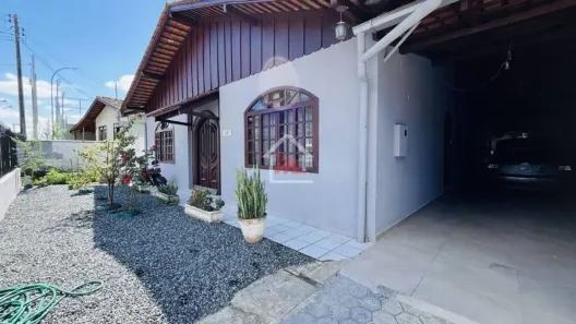 Casa com 3 Quartos à venda, 229m² no Água Verde, Blumenau