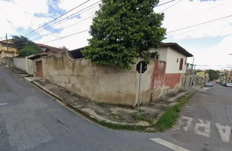 Casa com 2 Quartos à venda, 300m² no Jardim Pérola, Contagem