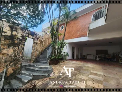 Casa com 3 Quartos à venda, 244m² no Jardim Peri Peri, São Paulo
