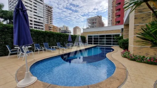 Apartamento com 3 Quartos para alugar, 162m² no Centro, Joinville