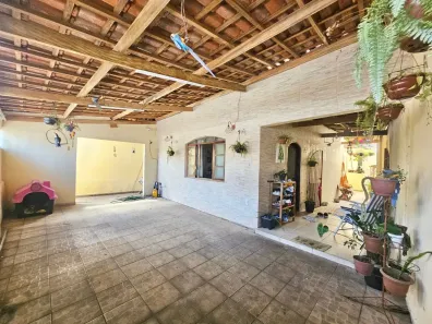 Casa com 3 Quartos à venda, 116m² no Catiapoa, São Vicente