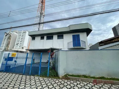 Casa com 4 Quartos para alugar, 240m² no Parque Residencial Bom Conselho, Taubaté