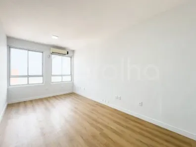 Sala Comercial à venda, 33m² no Centro, Florianópolis