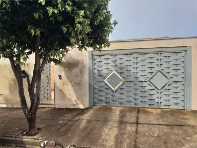 Casa com 3 Quartos à venda, 148m² no Jardim das Estações (Vila Xavier), Araraquara