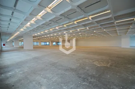 Sala Comercial para alugar, 2844m² no Jardim São Luís, São Paulo