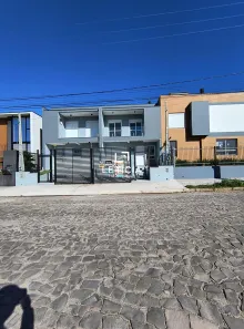 Casa com 3 Quartos à venda, 168m² no Pé de Plátano, Santa Maria