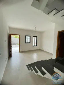 Casa com 2 Quartos à venda, 180m² no Jardim Mariella, Caraguatatuba
