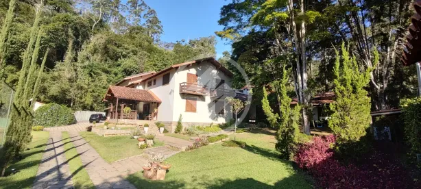 Casa com 5 Quartos à venda, 1200m² no Itaipava, Petrópolis