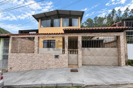 Casa com 2 Quartos à venda, 210m² no Grama, Juiz de Fora
