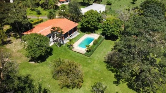 Fazenda/Sítio com 7 Quartos à venda, 547m² no Pinheirinho, Itu