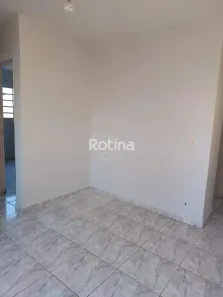 Apartamento com 2 Quartos à venda, 44m² no Chácaras Tubalina e Quartel, Uberlândia