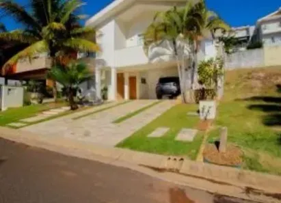 Casa com 3 Quartos à venda, 340m² no Jardim Alvorada, Marília
