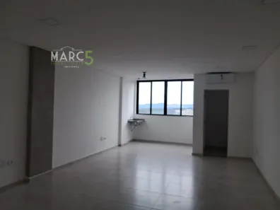 Sala Comercial para alugar, 40m² no Jardim das Cerejeiras, Arujá