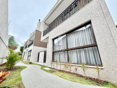 Casa com 3 Quartos à venda, 250m² no Boa Vista, Curitiba