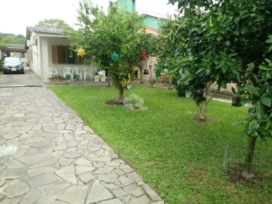 Casa com 3 Quartos à venda, 184m² no Belém Novo, Porto Alegre