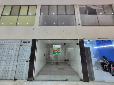 Ponto Comercial para alugar, 32m² no Centro, Juiz de Fora
