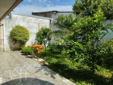 Casa com 2 Quartos à venda, 100m² no Guajuviras, Canoas