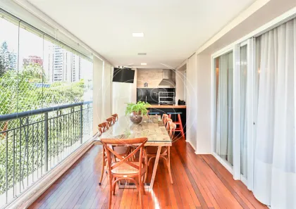 Apartamento com 3 Quartos à venda, 226m² no Vila Nova Conceição, São Paulo