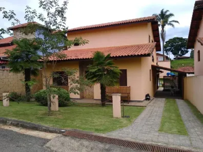 Fazenda/Sítio com 4 Quartos à venda, 280m² no Curral, Ibiúna