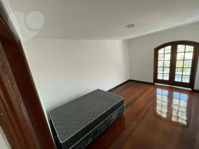 Casa de Condomínio com 5 Quartos à venda, 330m² no Engenho do Mato, Niterói