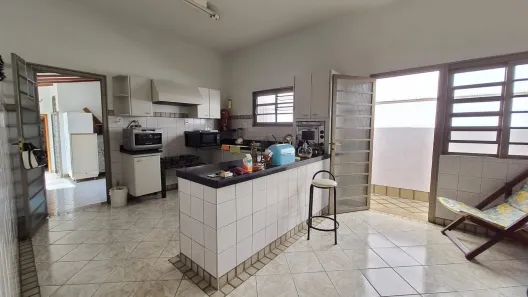 Casa com 5 Quartos à venda, 309m² no Lídice, Uberlândia