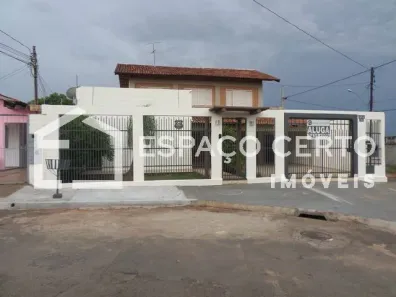 Sobrado com 3 Quartos para alugar, 226m² no Loteamento Celina Park, Goiânia