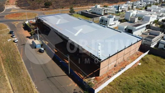 Ponto Comercial para alugar, 546m² no Laranjeiras, Uberlândia