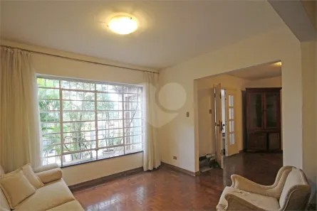 Sobrado com 3 Quartos à venda, 250m² no Sumaré, São Paulo