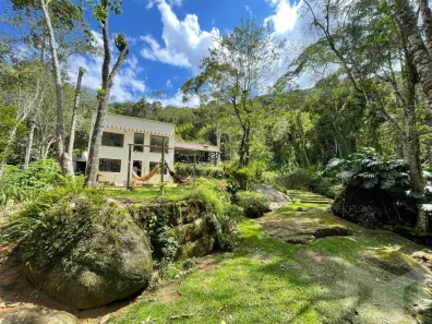 Casa com 3 Quartos à venda, 200m² no Fazenda Inglesa, Petrópolis