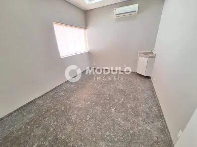 Sala Comercial para alugar, 14m² no Martins, Uberlândia