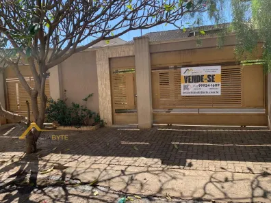 Casa com 3 Quartos à venda, 180m² no Moinho dos Ventos, Goiânia