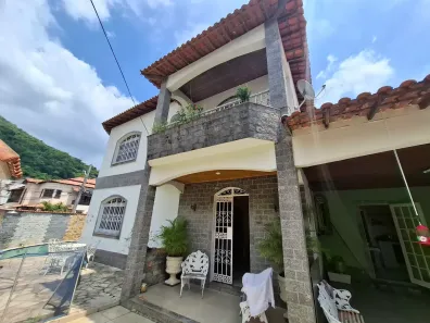 Casa com 3 Quartos à venda, 290m² no Vila Valqueire, Rio de Janeiro
