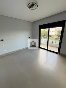 Casa de Condomínio com 4 Quartos para alugar, 270m² no Shopping Park, Uberlândia