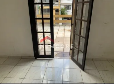 Sobrado com 3 Quartos à venda, 200m² no Jardim Marek, Santo André